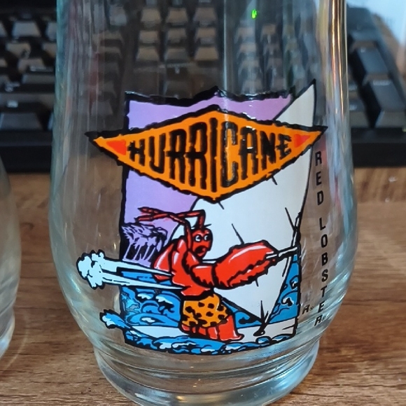 Vintage Red Lobster Hurricane Glass Set of 4 - Retro Lobster Mascot Collectibles - Picture 6 of 6